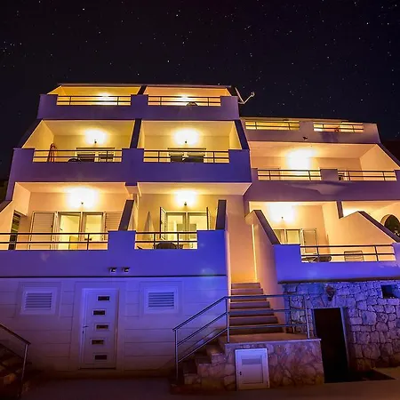 Apartment Perla