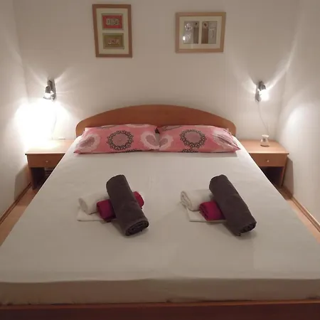 Perla Apartment *